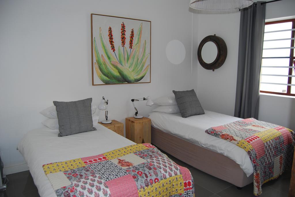 The Cove Guesthouse, Mossel Bay Bagian luar foto