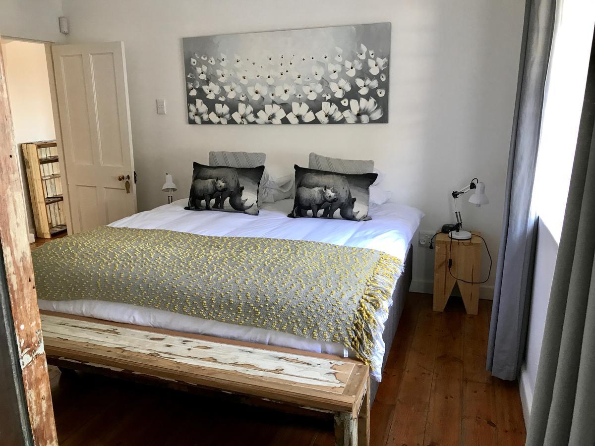 The Cove Guesthouse, Mossel Bay Bagian luar foto
